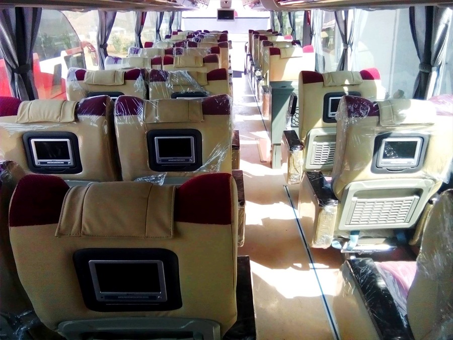 bus2.jpg