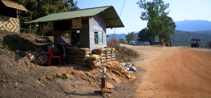 myanmar_polic.jpg