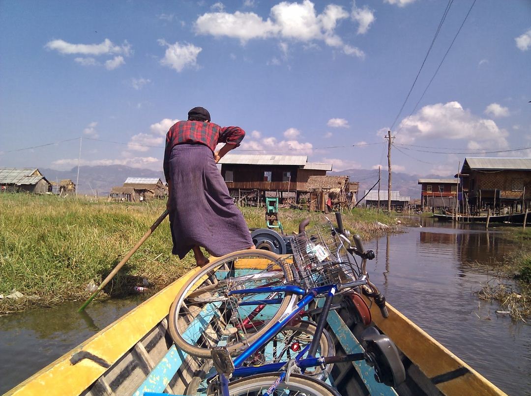 cycle-inle.jpg