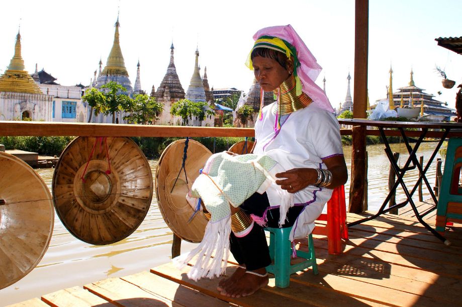 kayan-people.JPG