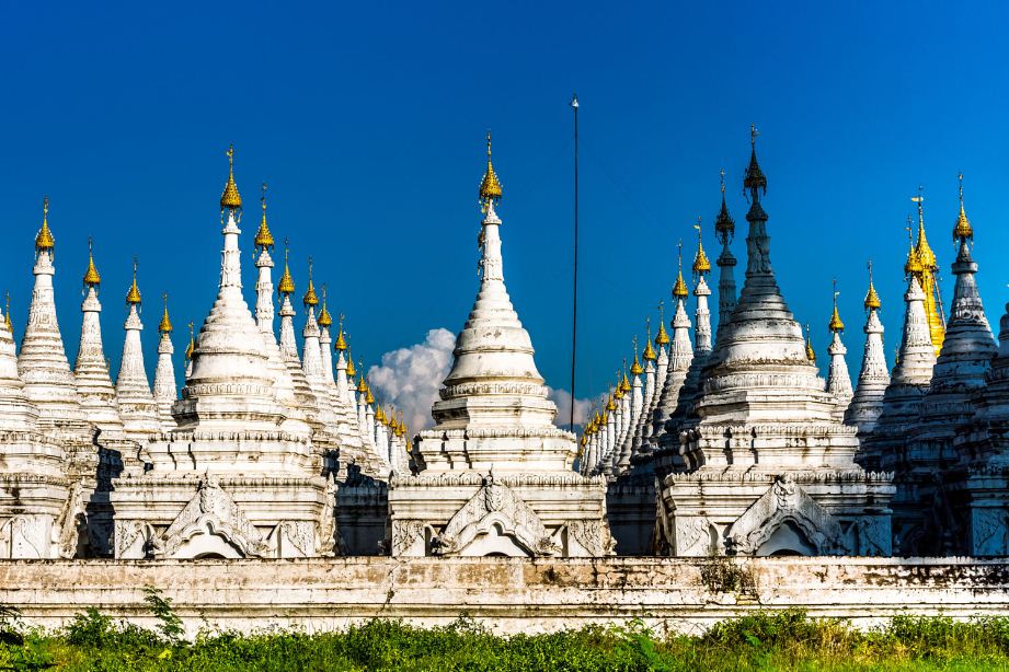 kuthodaw-pagoda.JPG